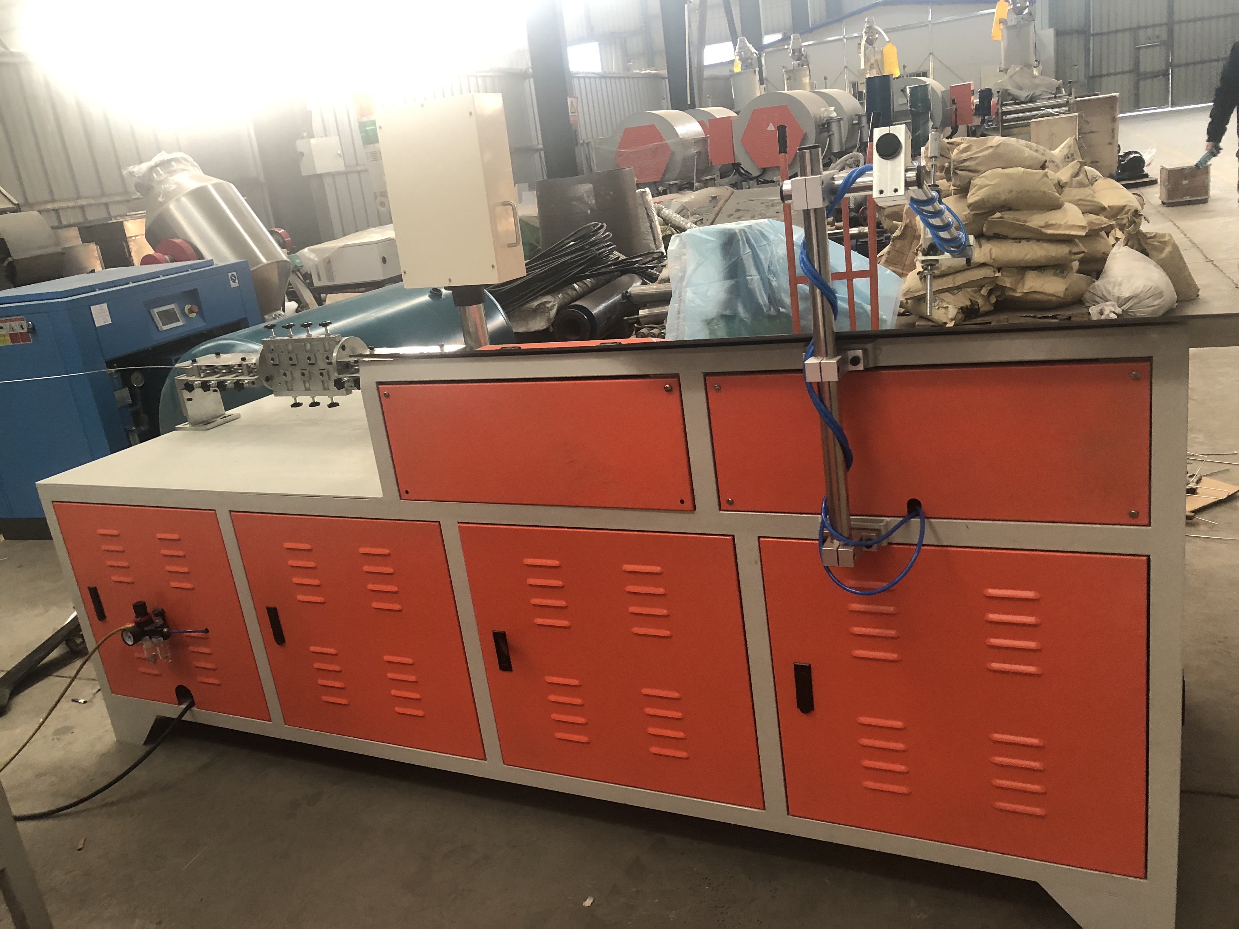 2d wire bending machine 