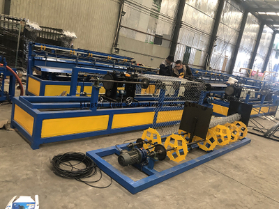 Chain Link Fence Making Machine for Cyclone Wire / Chain Link Fence Panels Making Machine